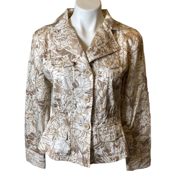 Chico’s Floral Blazer - Picture 2 of 6